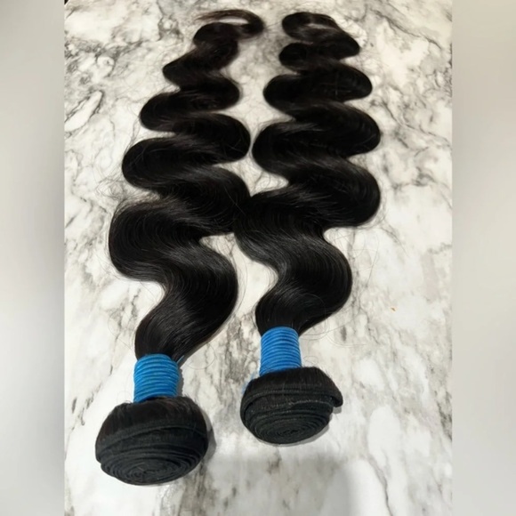 22” & 22” Brazilian Body Wave Natural Black Unprocessed 100% Human hair - Picture 2 of 5